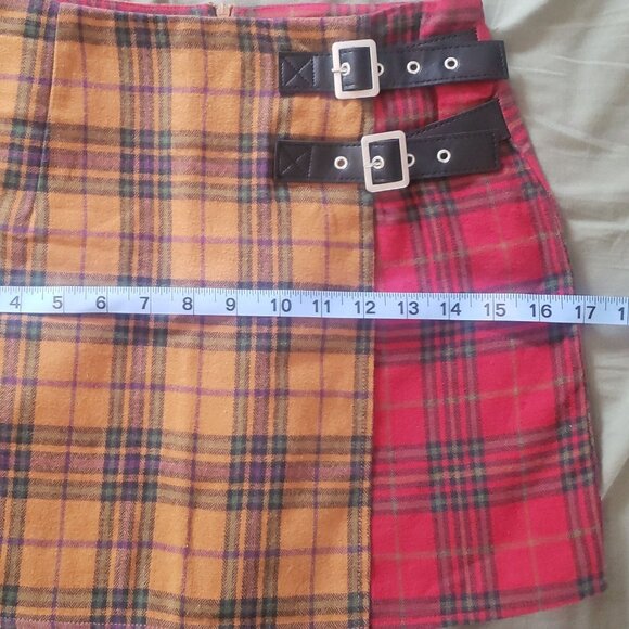 Two tone plaid mini skirt - Picture 5 of 7